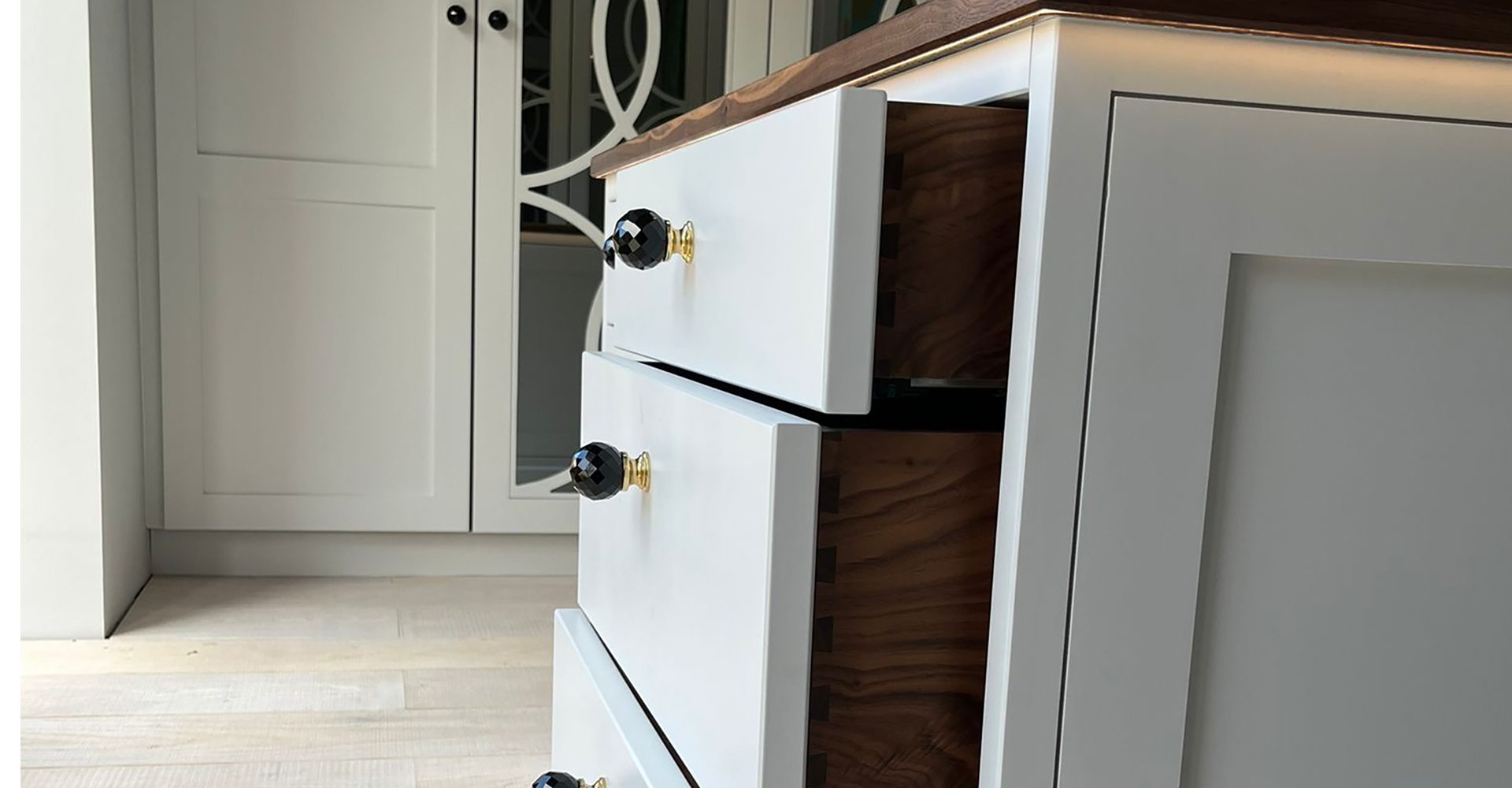 banner-drawers